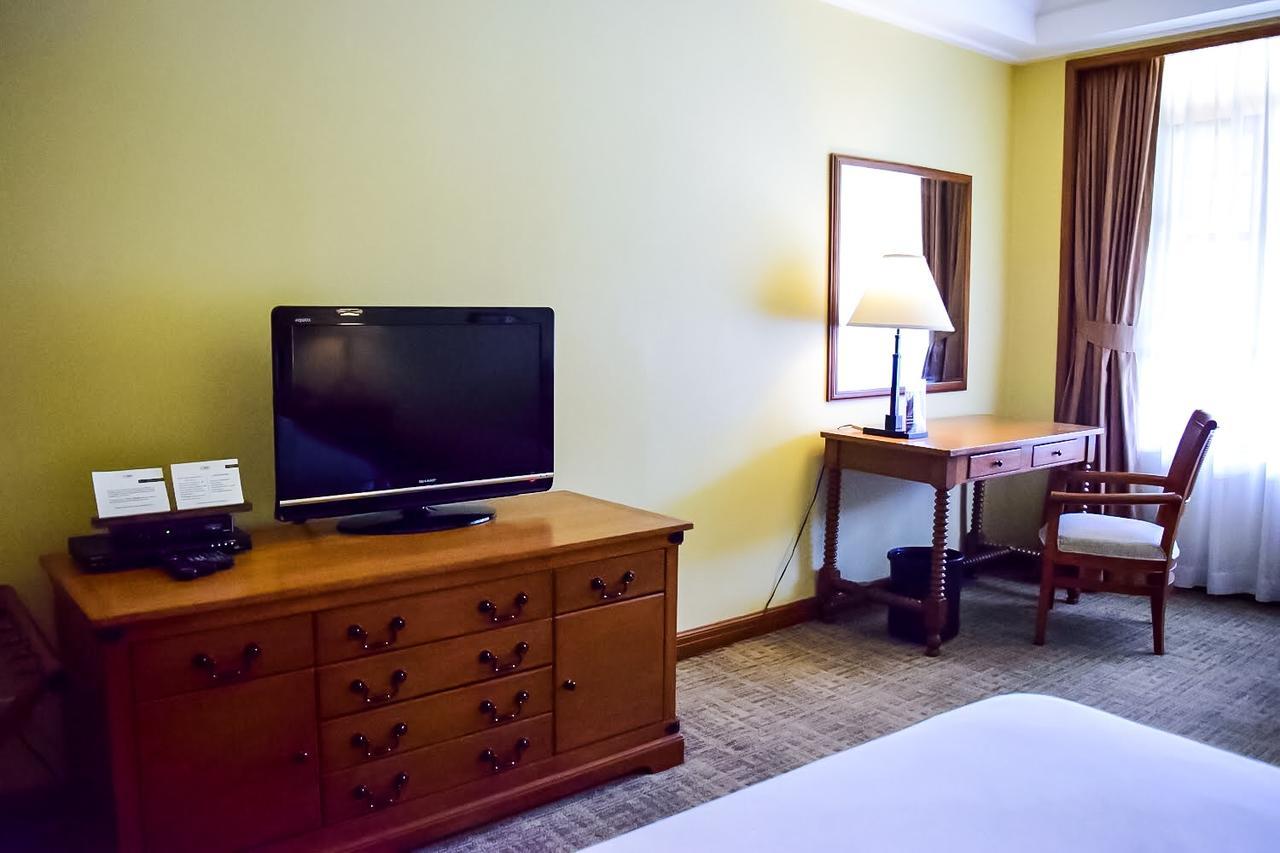 The Manor At Camp John Hay Hotel Baguio City ภายนอก รูปภาพ